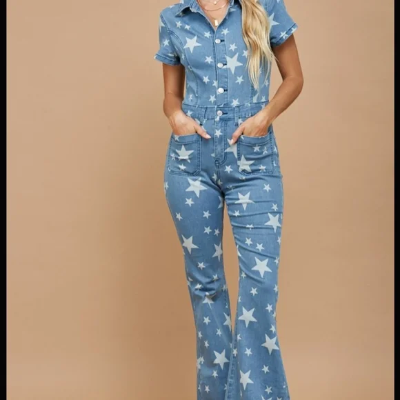 NWT WISTERIA LANE Star Print Denim JUMPSUIT - Picture 4 of 8